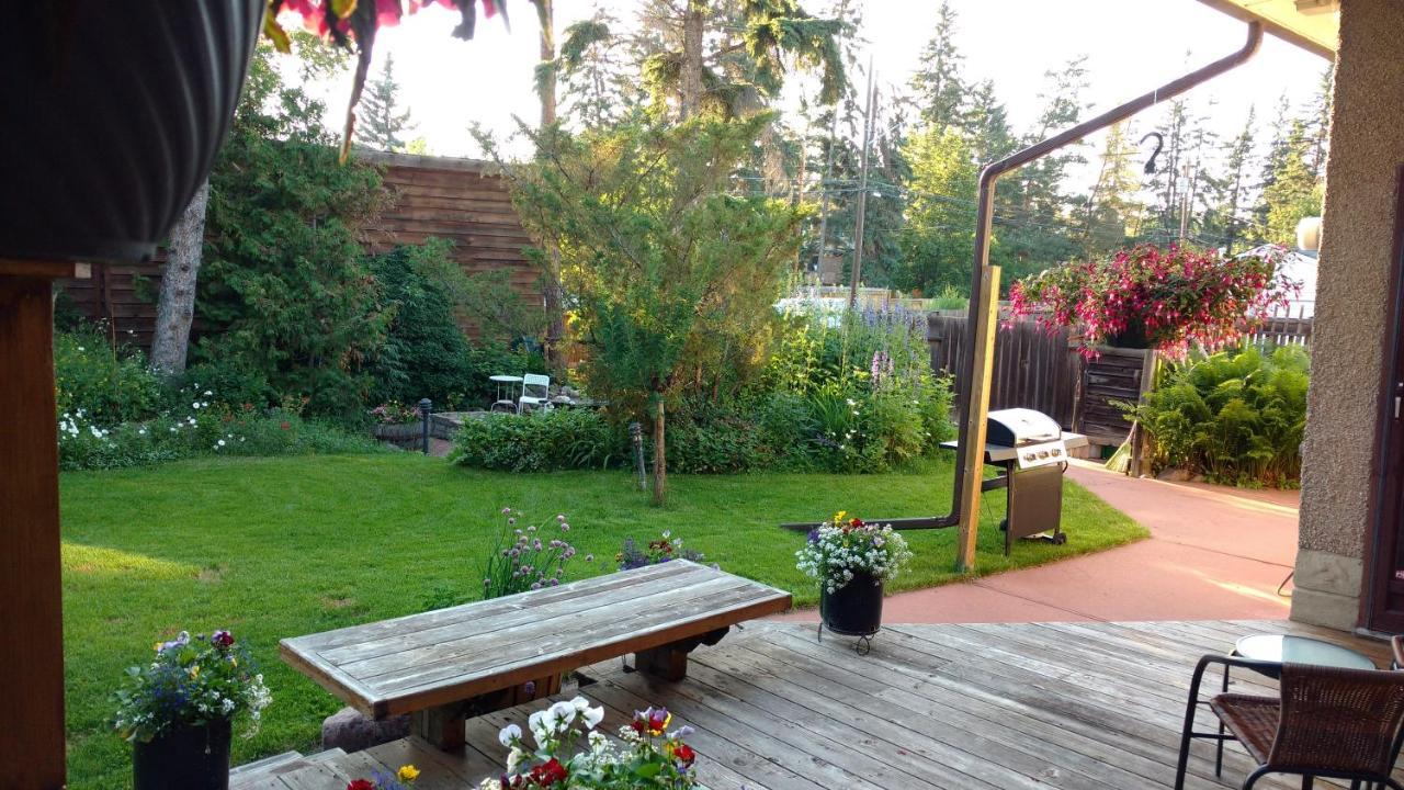 U Of A Homestay, Trails & Whyte Ave Edmonton Exterior foto