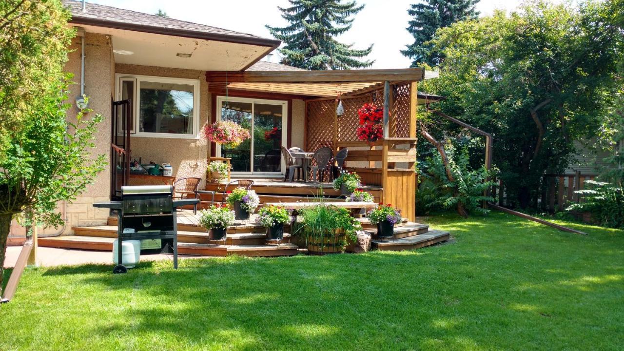 U Of A Homestay, Trails & Whyte Ave Edmonton Exterior foto